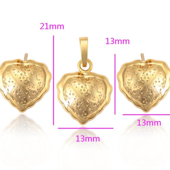 Stunning 18KGP Heart Jewelry Set - Picture 2 of 11